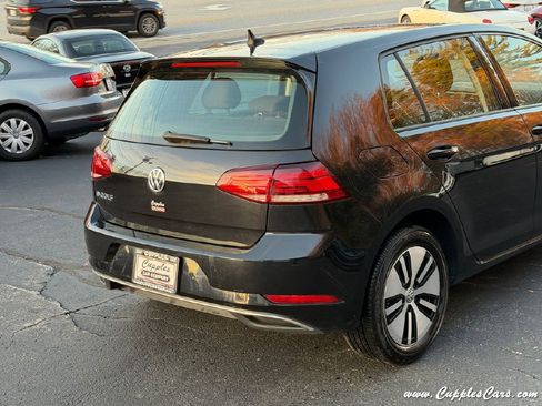 Used 2019 Volkswagen e-Golf SE w/ Driver Assistance Package image 36