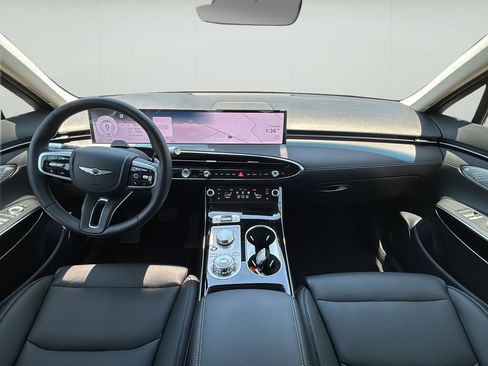 Certified 2026 Genesis GV70 2.5T AWD/4WD image 20