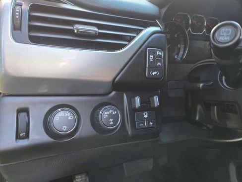 Used 2018 Chevrolet Tahoe LT w/ Max Trailering Package AWD/4WD image 19