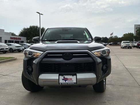 Used 2023 Toyota 4Runner TRD Off-Road Premium w/ Off Road Premium Plus Package AWD/4WD image 3