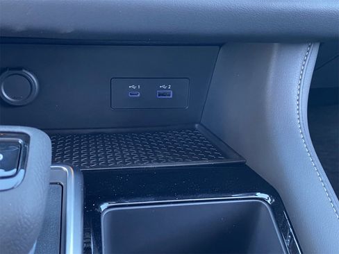 New 2025 Nissan Pathfinder SV w/ Black Appearance Package image 30