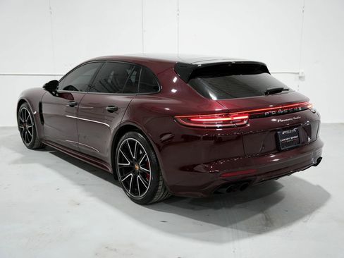 Used 2018 Porsche Panamera Turbo image 3