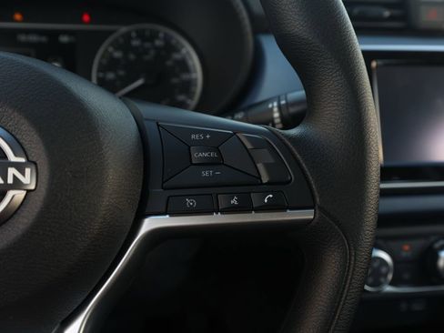 New 2025 Nissan Versa SV image 32