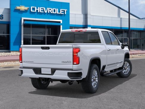 New 2026 Chevrolet Silverado 2500 High Country w/ High Country Premium Package AWD/4WD image 4