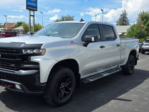 Used 2020 Chevrolet Silverado 1500 LT Trail Boss w/ Convenience Package AWD/4WD image 3