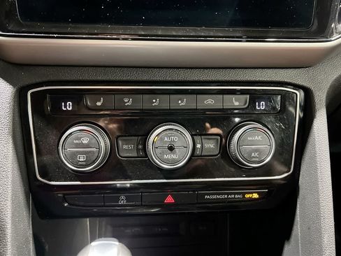 Used 2023 Volkswagen Atlas SE AWD/4WD image 19