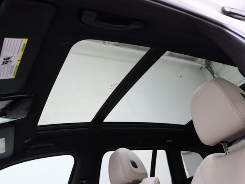 Used 2023 BMW X3 xDrive30i w/ M Sport Package image 29