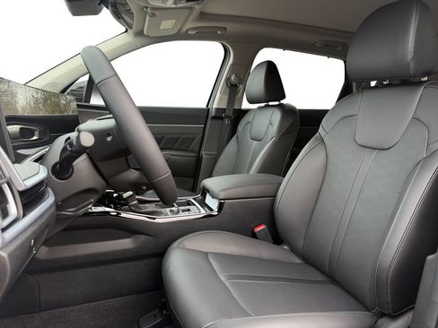 New 2026 Kia Sorento SX AWD/4WD image 9