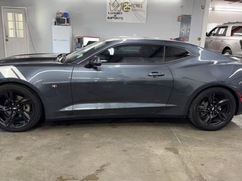 Used 2019 Chevrolet Camaro LT image 8