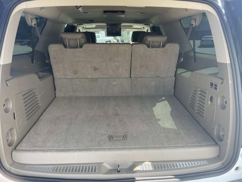 Used 2019 GMC Yukon XL SLT w/ Open Road Package RWD image 11