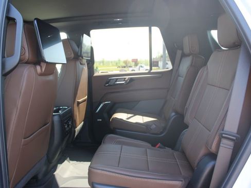 New 2026 Chevrolet Tahoe High Country AWD/4WD image 27
