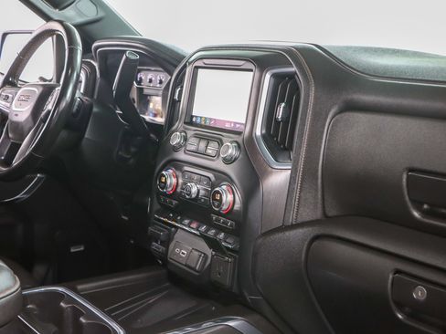 Used 2019 GMC Sierra 1500 AT4 w/ Off Road Performance Package AWD/4WD image 28