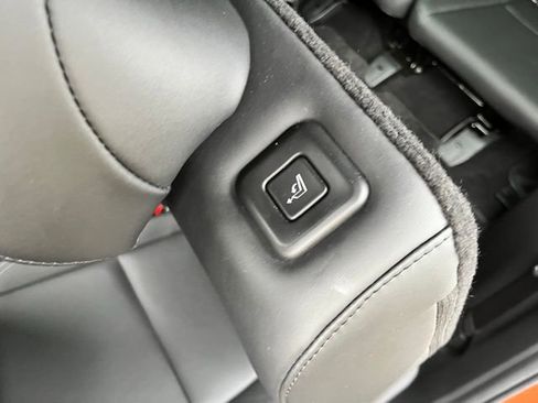 Used 2025 Hyundai Santa Fe Calligraphy AWD/4WD image 23