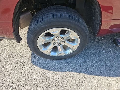 Used 2019 RAM 1500 Big Horn image 11