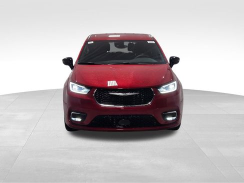 New 2026 Chrysler Pacifica Select FWD image 13
