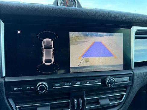 Used 2019 Porsche Macan image 20