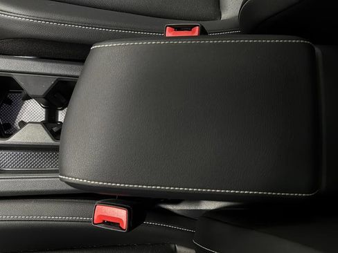 Used 2024 Volkswagen Tiguan SE R-Line image 19