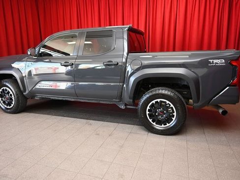 Used 2024 Toyota Tacoma TRD Off-Road image 3