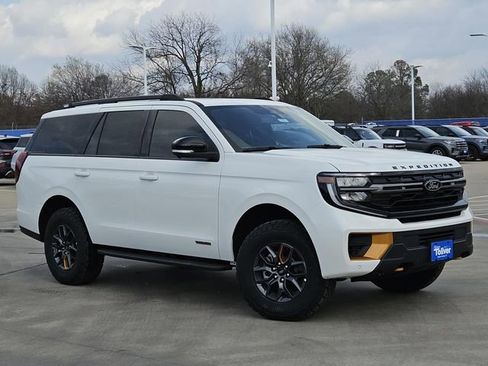 New 2026 Ford Expedition Tremor image 2