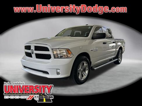 Used 2016 RAM 1500 Express RWD image 1
