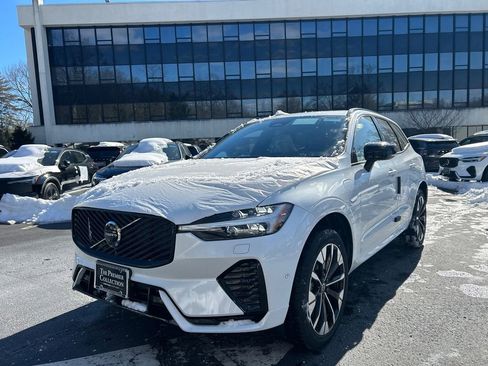 New 2026 Volvo XC60 T8 Plus w/ Protection Package Premier image 5