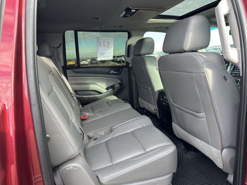 Used 2016 Chevrolet Suburban LT w/ Luxury Package image 34