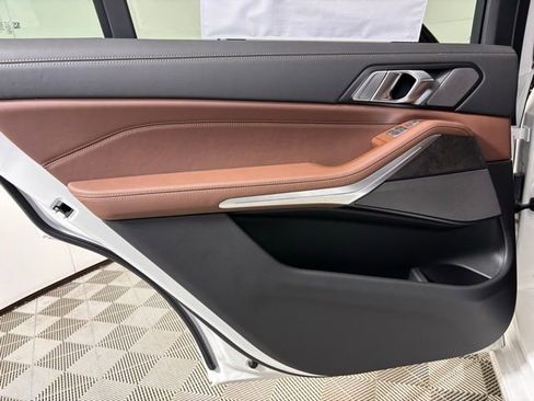 New 2026 BMW X7 xDrive40i image 16