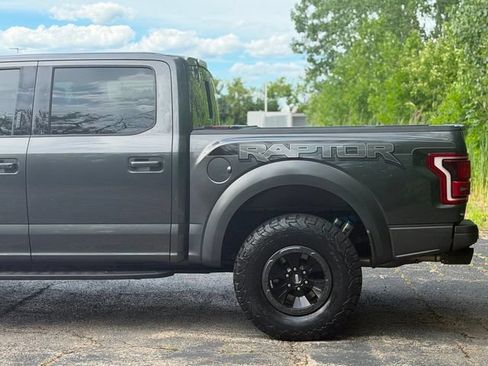 Used 2018 Ford F150 Raptor w/ Equipment Group 802A Luxury AWD/4WD image 9