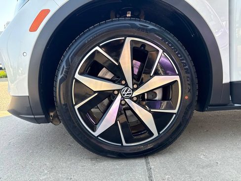 Certified 2023 Volkswagen ID.4 Pro S AWD/4WD image 28