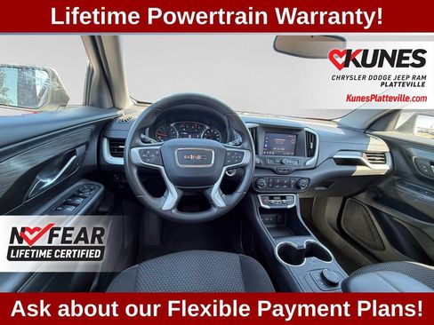 Used 2024 GMC Terrain SLE AWD/4WD image 15