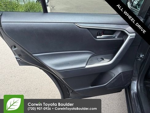 Used 2025 Toyota RAV4 XLE AWD/4WD image 19