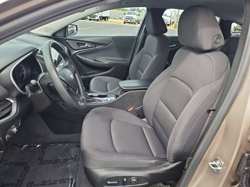 Used 2024 Chevrolet Malibu LT FWD image 21