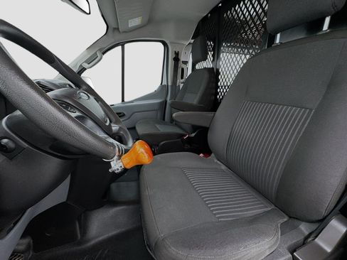Used 2018 Ford Transit 250 130 Low Roof w/ Exterior Upgrade Package RWD image 12