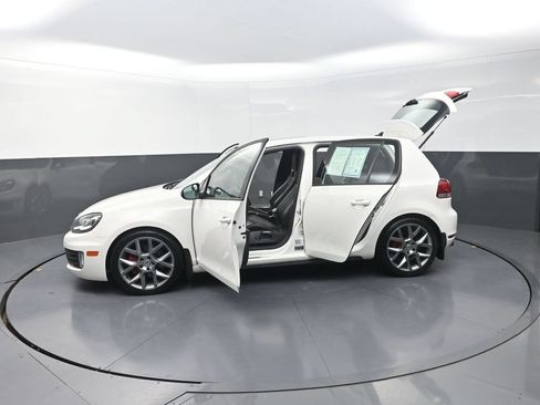 Used 2013 Volkswagen Golf 4-Door FWD image 34