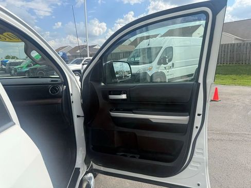 Used 2018 Toyota Tundra Limited AWD/4WD image 54