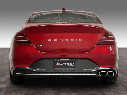 Used 2022 Genesis G70 2.0T RWD image 7