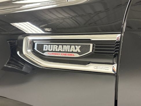 New 2026 GMC Sierra 1500 SLT image 13
