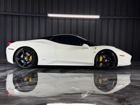 Used 2010 Ferrari 458 Italia Coupe RWD image 11