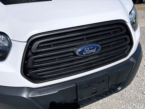 Used 2016 Ford Transit 150 XL image 29