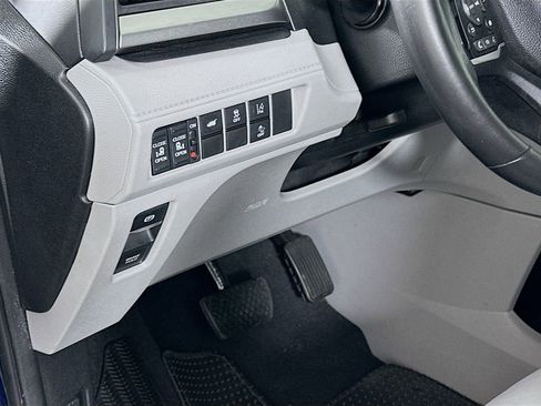 Used 2018 Honda Odyssey EX-L image 10