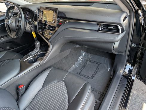 Certified 2023 Toyota Camry SE image 32