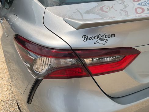 Used 2024 Toyota Camry SE FWD image 17