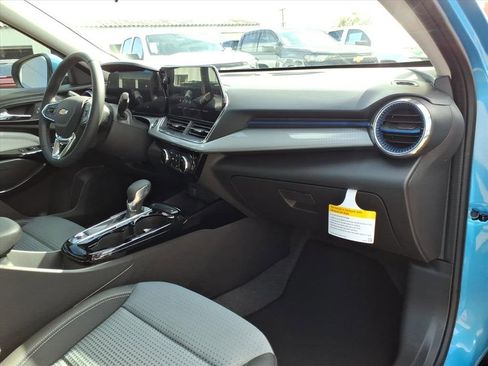 New 2026 Chevrolet Trax LT w/ Driver Confidence Package image 11