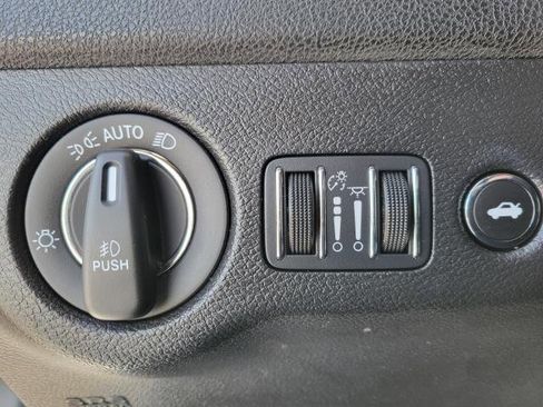 Used 2023 Chrysler 300 Touring L w/ Popular Equipment Group image 19