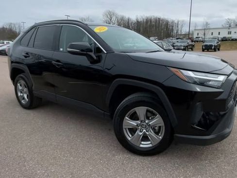 Used 2025 Toyota RAV4 XLE image 8