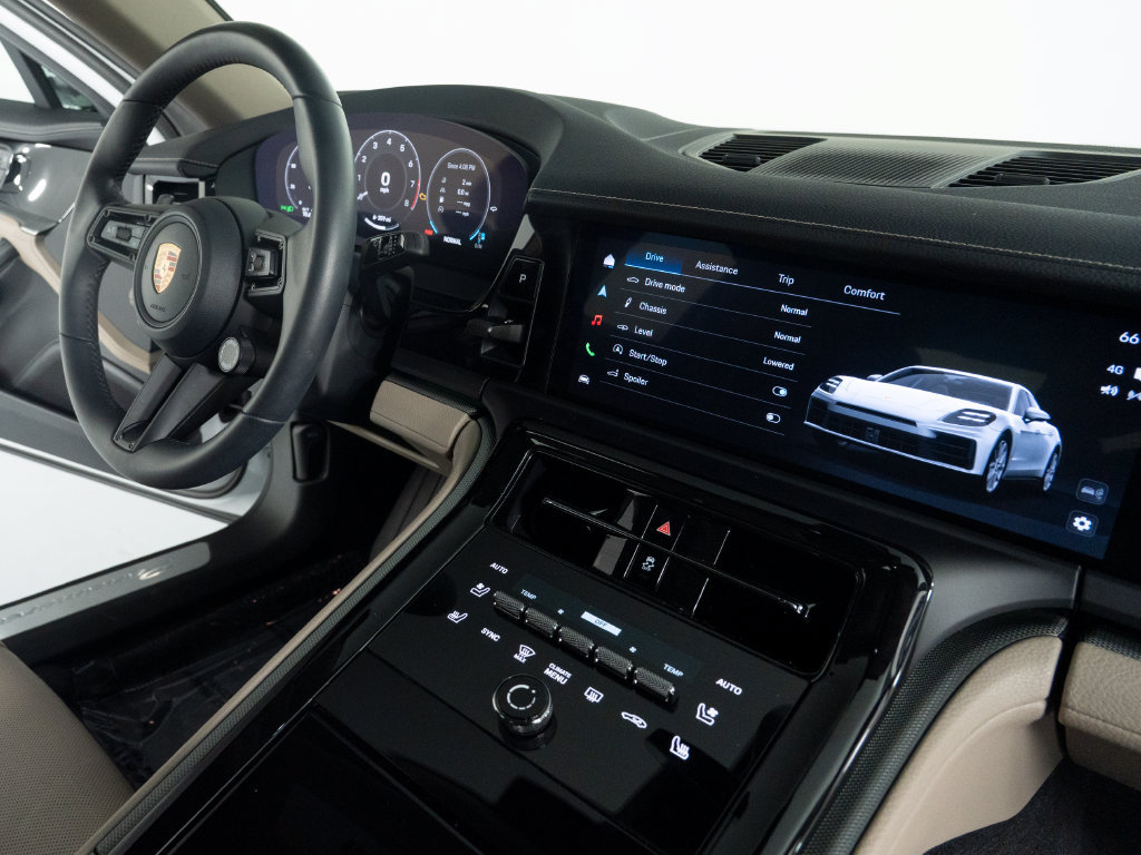Certified 2026 Porsche Panamera 4 AWD/4WD image 35