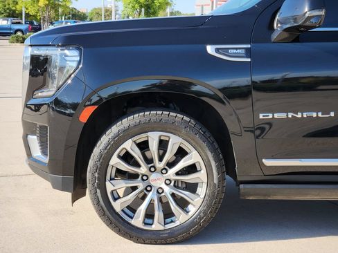 Used 2021 GMC Yukon Denali w/ Denali Premium Package AWD/4WD image 8