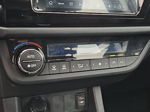 Used 2016 Toyota Corolla S FWD image 16