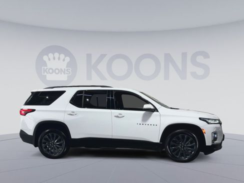 Used 2023 Chevrolet Traverse RS w/ LPO, Floor Liner Package AWD/4WD image 12