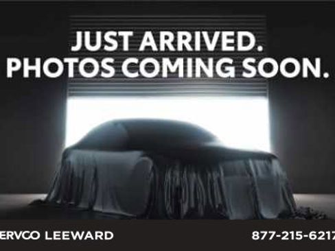 Used 2023 Toyota Highlander L FWD image 1